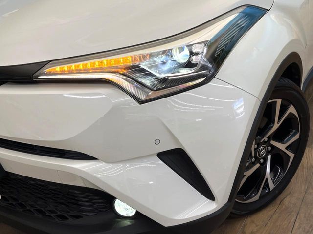 TOYOTA C-HR 2017