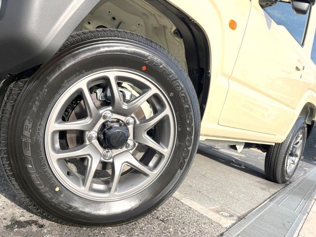 SUZUKI JIMNY 4WD 2025