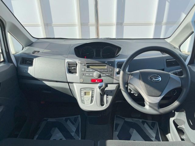 DAIHATSU MOVE CUSTOM 2011