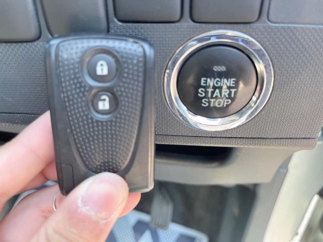 DAIHATSU MOVE CUSTOM 2011