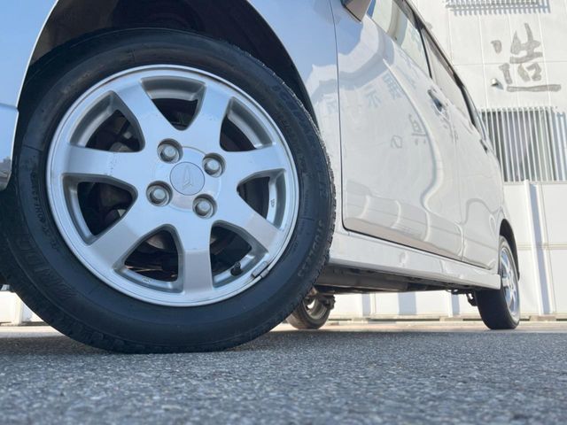 DAIHATSU MOVE CUSTOM 2011