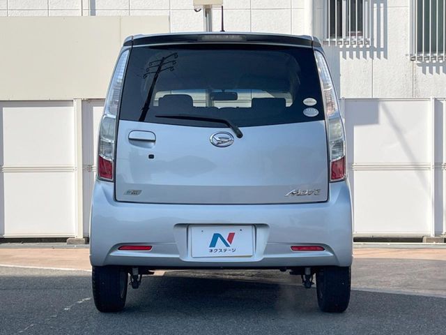 DAIHATSU MOVE CUSTOM 2011