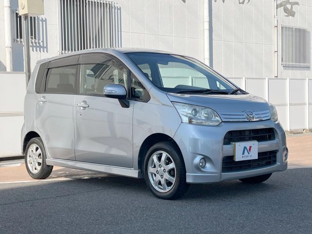 DAIHATSU MOVE CUSTOM 2011
