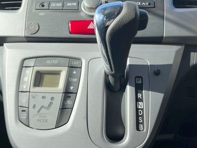 DAIHATSU MOVE CUSTOM 2011