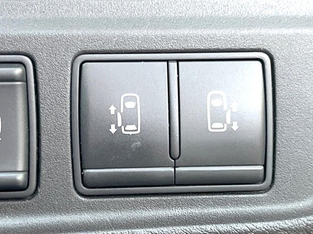 NISSAN SERENA  S-HYBRID 2017