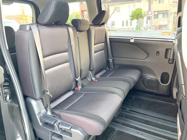 NISSAN SERENA  S-HYBRID 2017