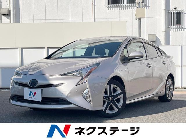 TOYOTA PRIUS 2016