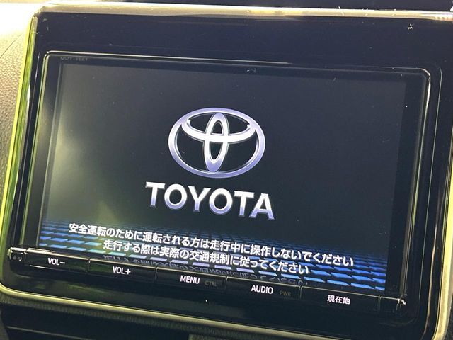 TOYOTA NOAH 2018