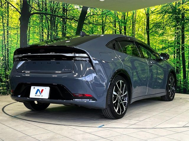 TOYOTA PRIUS PHV 2024