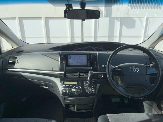 TOYOTA ESTIMA  4WD 2014