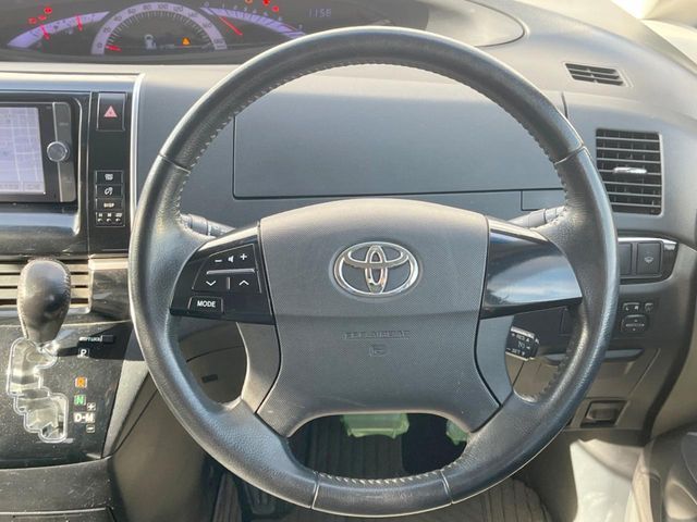 TOYOTA ESTIMA  4WD 2014