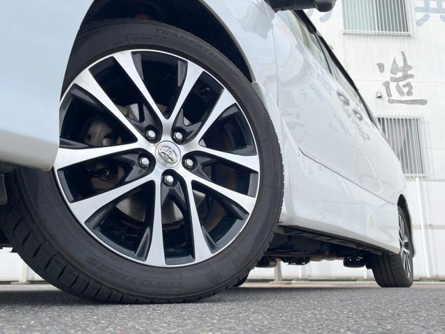 TOYOTA ESTIMA  4WD 2014