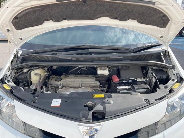 TOYOTA ESTIMA  4WD 2014