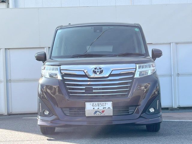 TOYOTA ROOMY 2016