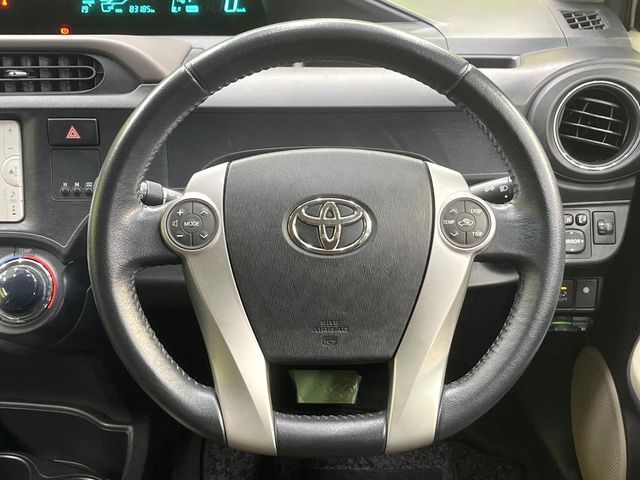 TOYOTA AQUA 2013