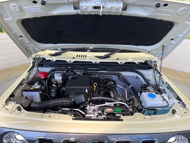 SUZUKI JIMNY NOMADE 2025