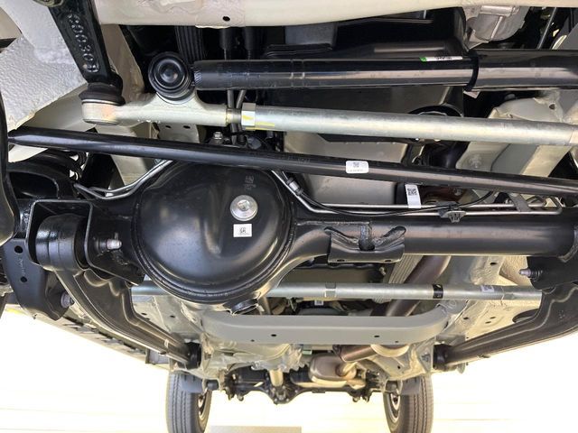 SUZUKI JIMNY NOMADE 2025