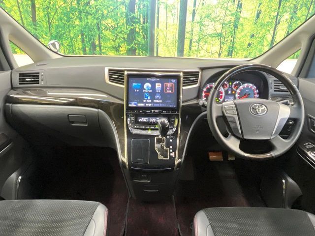 TOYOTA VELLFIRE 2014