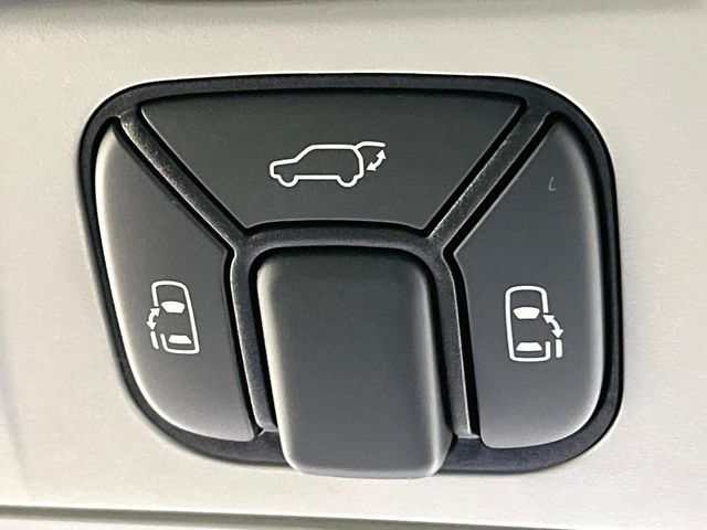 TOYOTA VELLFIRE 2014