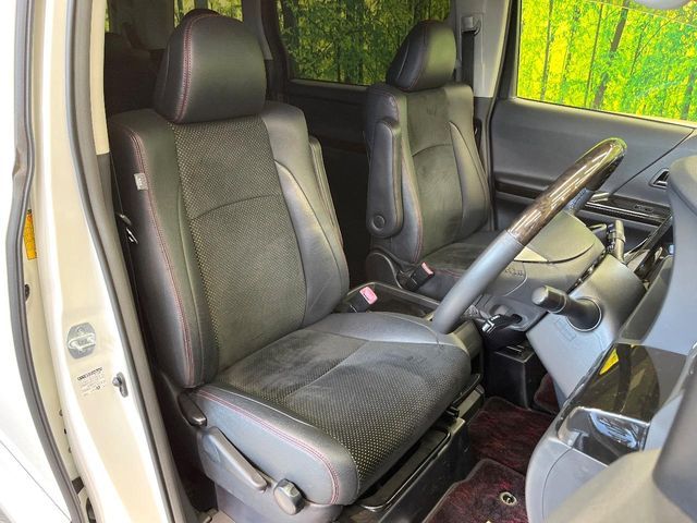 TOYOTA VELLFIRE 2014