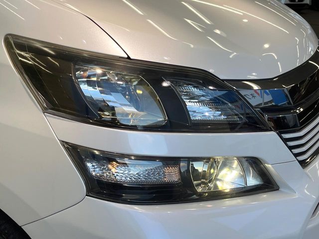 TOYOTA VELLFIRE 2014