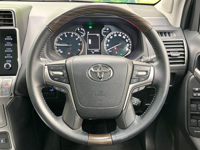 TOYOTA LANDCRUISER PRADO 2023