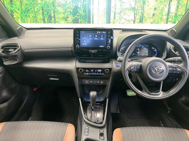 TOYOTA YARIS CROSS HYBRID 2023