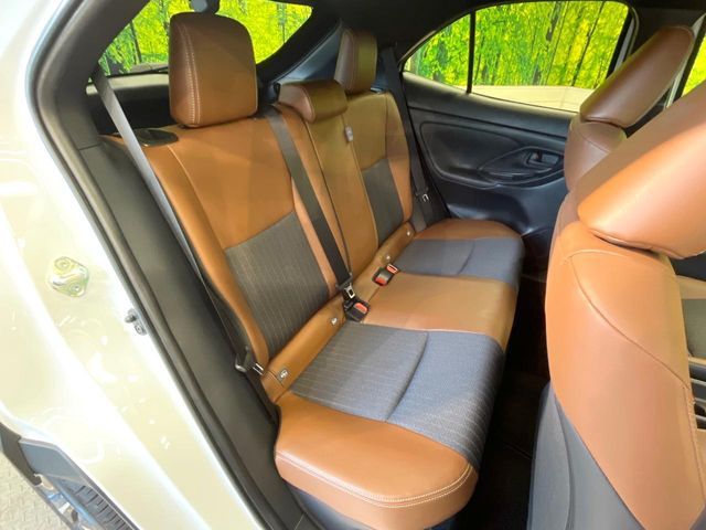 TOYOTA YARIS CROSS HYBRID 2023