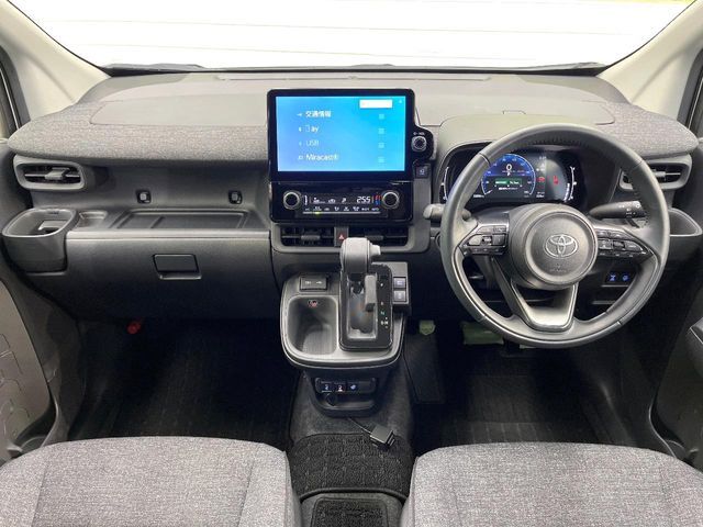 TOYOTA SIENTA 2023