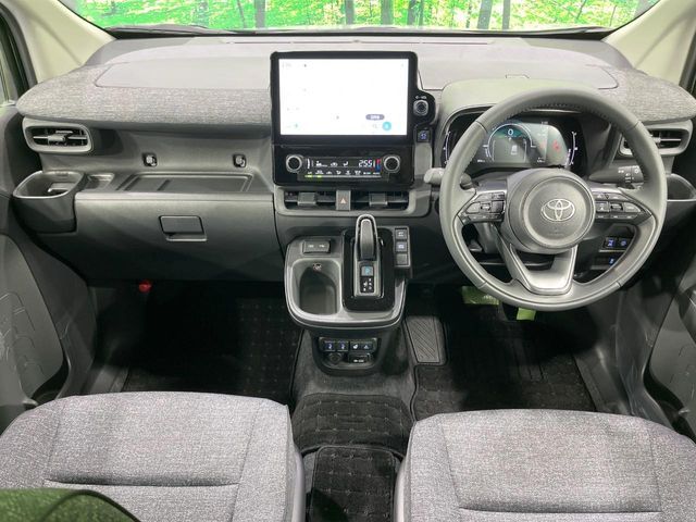 TOYOTA SIENTA HYBRID 2025