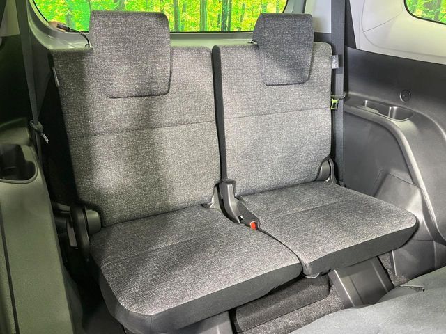 TOYOTA SIENTA HYBRID 2025