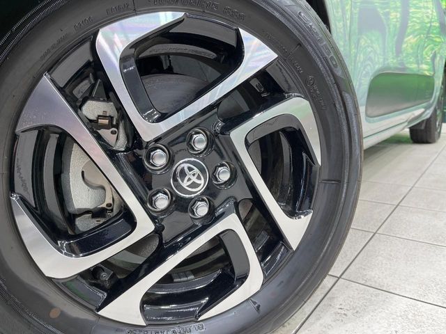 TOYOTA SIENTA HYBRID 2025