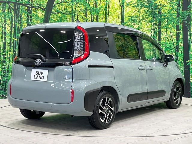 TOYOTA SIENTA HYBRID 2025