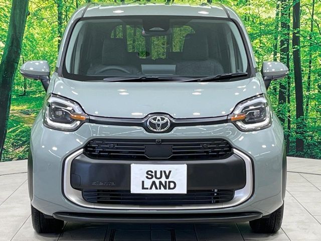TOYOTA SIENTA HYBRID 2025