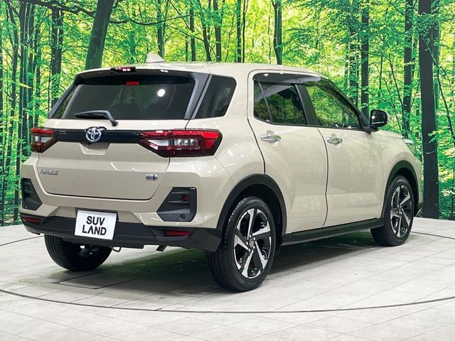 TOYOTA RAIZE HYBRID 2022