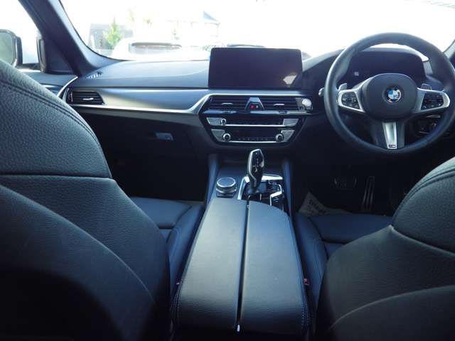 BMW BMW 5series sedan 2021