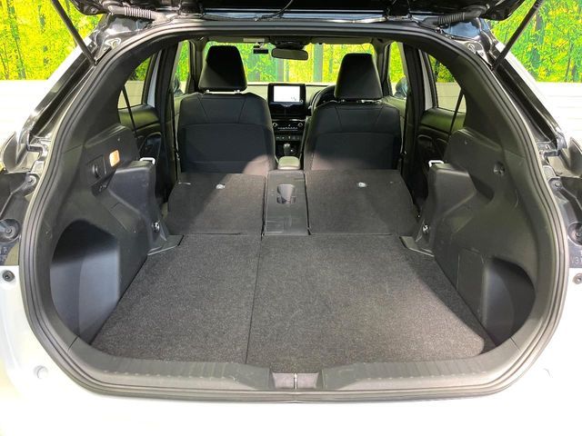 TOYOTA YARIS CROSS HYBRID 2025