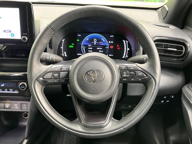 TOYOTA YARIS CROSS HYBRID 2025