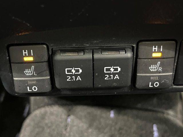 TOYOTA SIENTA HYBRID 2021