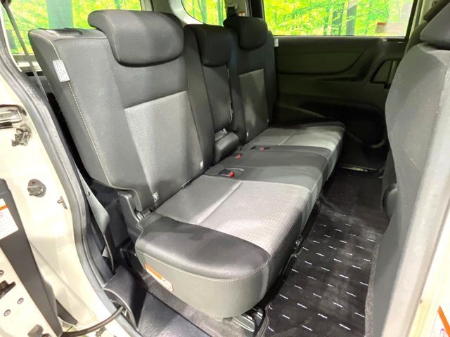 TOYOTA SIENTA HYBRID 2021