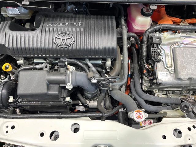 TOYOTA SIENTA HYBRID 2021