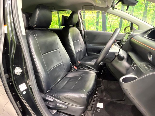 TOYOTA SIENTA HYBRID 2016