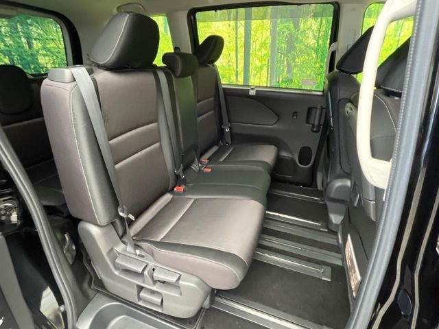 NISSAN SERENA  S-HYBRID 2017