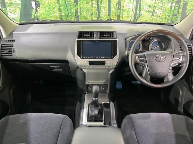 TOYOTA LANDCRUISER PRADO 2023