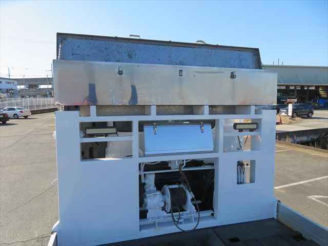 NISSAN DIESEL Quon 2016