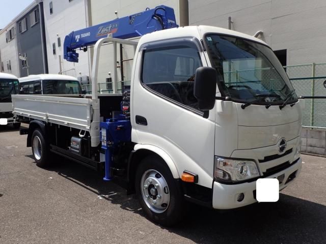 HINO DUTRO 2025