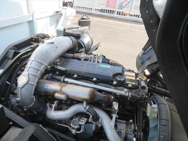 MITSUBISHI FUSOU FIGHTER 2025