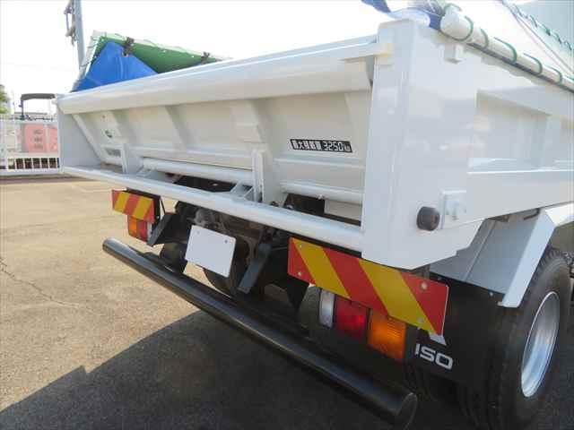 MITSUBISHI FUSOU FIGHTER 2025