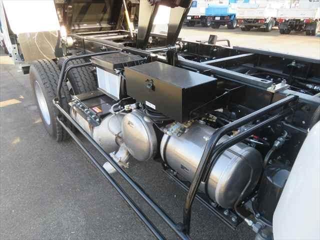 MITSUBISHI FUSOU FIGHTER 2025