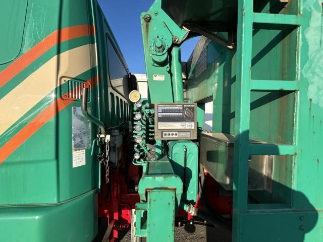 MITSUBISHI FUSOU FIGHTER 2006